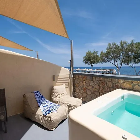 Cyclops Aparthotel Perivolos (Santorini)